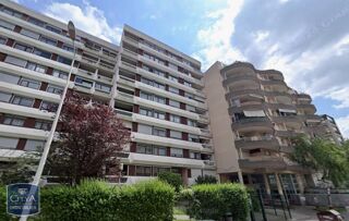  Parking / Garage à louer 