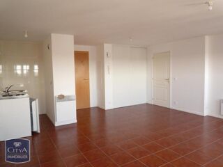  Appartement à louer 2 pièces 52 m² Lanester