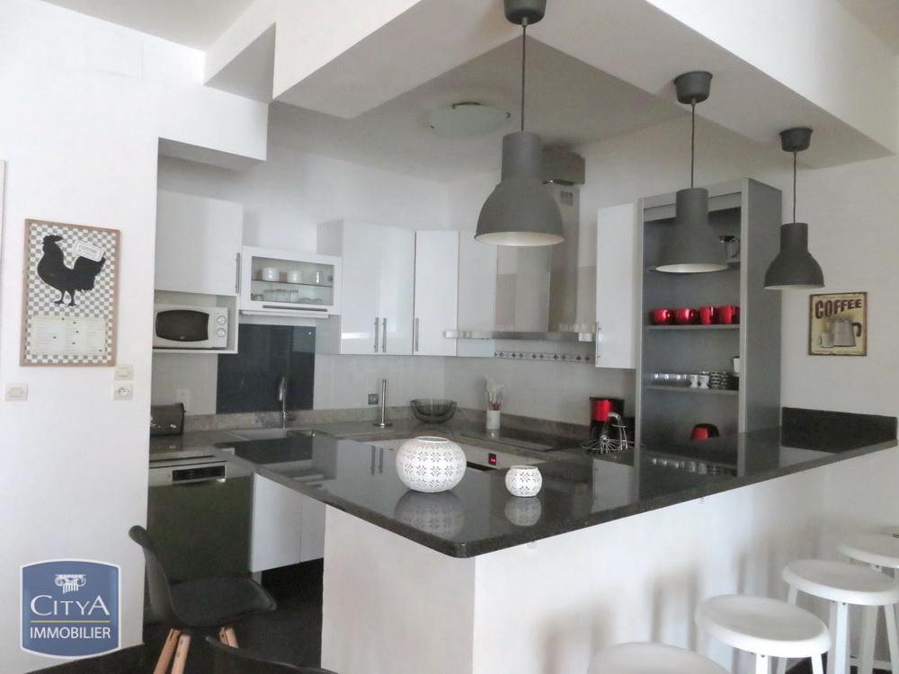 À LOUER : Appartement T5 à Carcassonne, 11000. Découvrez....