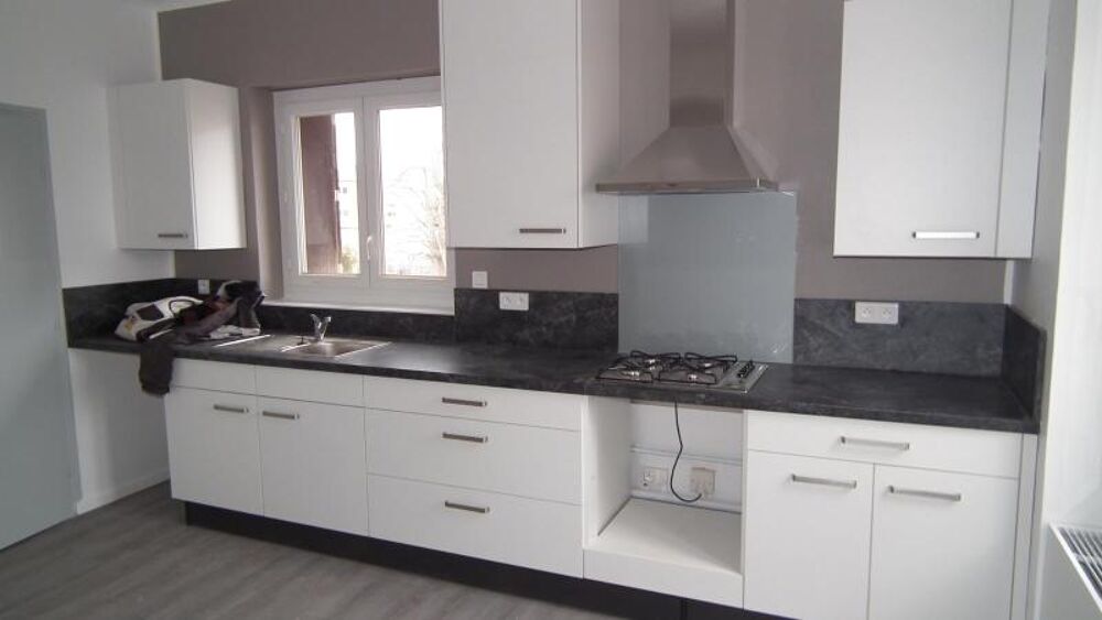 location Appartement - 3 pièce(s) - 74 m² Saint-Just-Saint-Rambert (42170)
