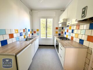  Appartement à louer 4 pièces 65 m²