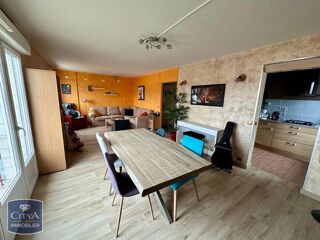  Appartement à louer 3 pièces 73 m²