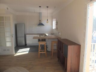  Appartement à louer 3 pièces 60 m²
