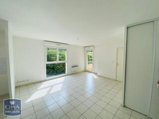  Appartement à louer 2 pièces 55 m²
