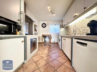  Villa à louer 5 pièces 112 m²