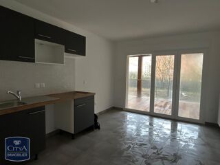  Appartement à louer 3 pièces 70 m²