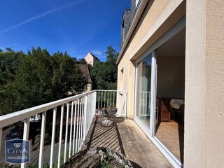  Appartement à louer 4 pièces 146 m²
