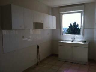  Appartement à louer 3 pièces 80 m²