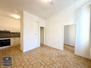  Appartement à louer 2 pièces 33 m²