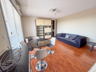  Appartement à louer 3 pièces 65 m²