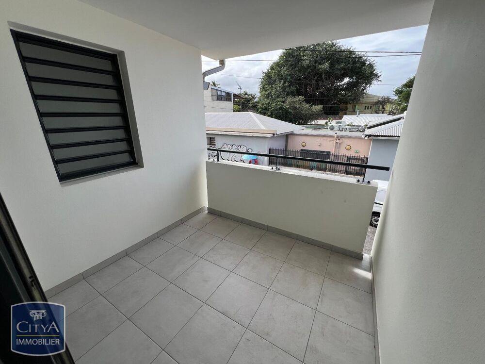 location Appartement - 3 pièce(s) - 61 m² Saint-Pierre (97410)