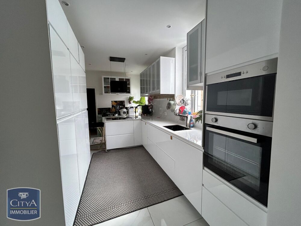 location Maison - 4 pièce(s) - 140 m² Lille (59000)