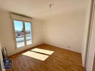  Appartement à louer 3 pièces 64 m²