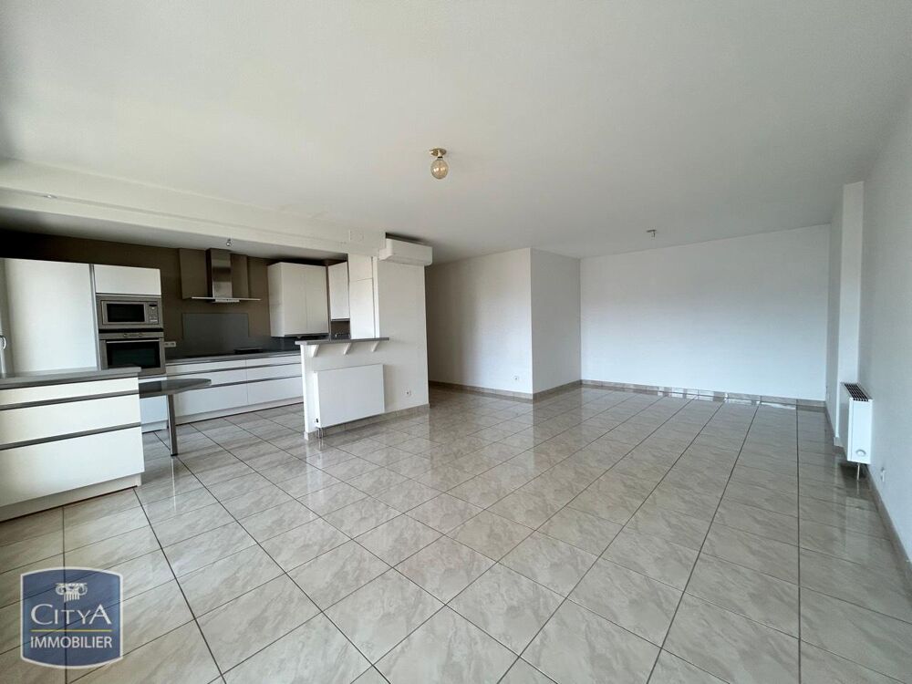 location Appartement - 4 pièce(s) - 120 m² Villefranche-sur-Saône (69400)