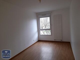  Appartement à louer 4 pièces 89 m²