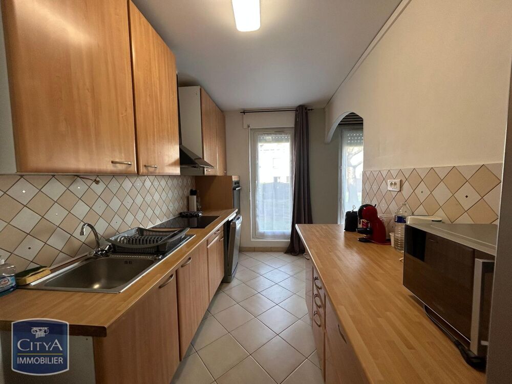 À LOUER : Appartement meublé T4 situé à Trappes, dans le....