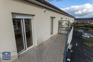  Appartement à louer 4 pièces 104 m²