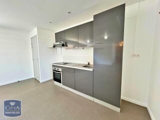  Appartement à louer 3 pièces 76 m²