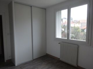  Appartement à louer 2 pièces 47 m²