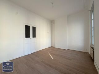  Appartement à louer 3 pièces 78 m²