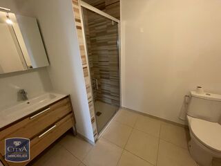  Appartement à louer 3 pièces 63 m²
