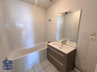  Appartement à louer 3 pièces 57 m²