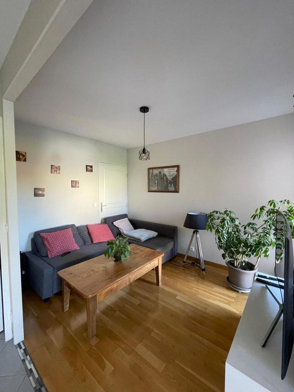 location Appartement - 3 pièce(s) - 84 m² Saint-Priest (69800)