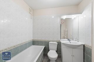 Appartement à louer 1 pièce 28 m²