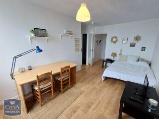  Appartement à louer 1 pièce 32 m²