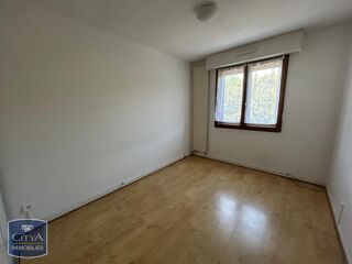  Appartement à louer 3 pièces 70 m²