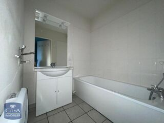  Appartement à louer 3 pièces 64 m²