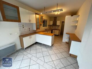  Maison � louer 7 pi�ces 199 m� Mont de marsan