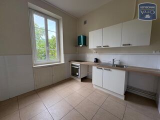  Appartement à louer 4 pièces 92 m²