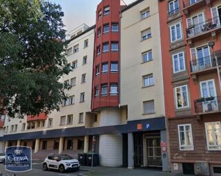  Parking / Garage � louer 