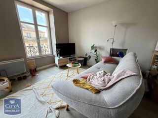  Appartement à louer 4 pièces 85 m²
