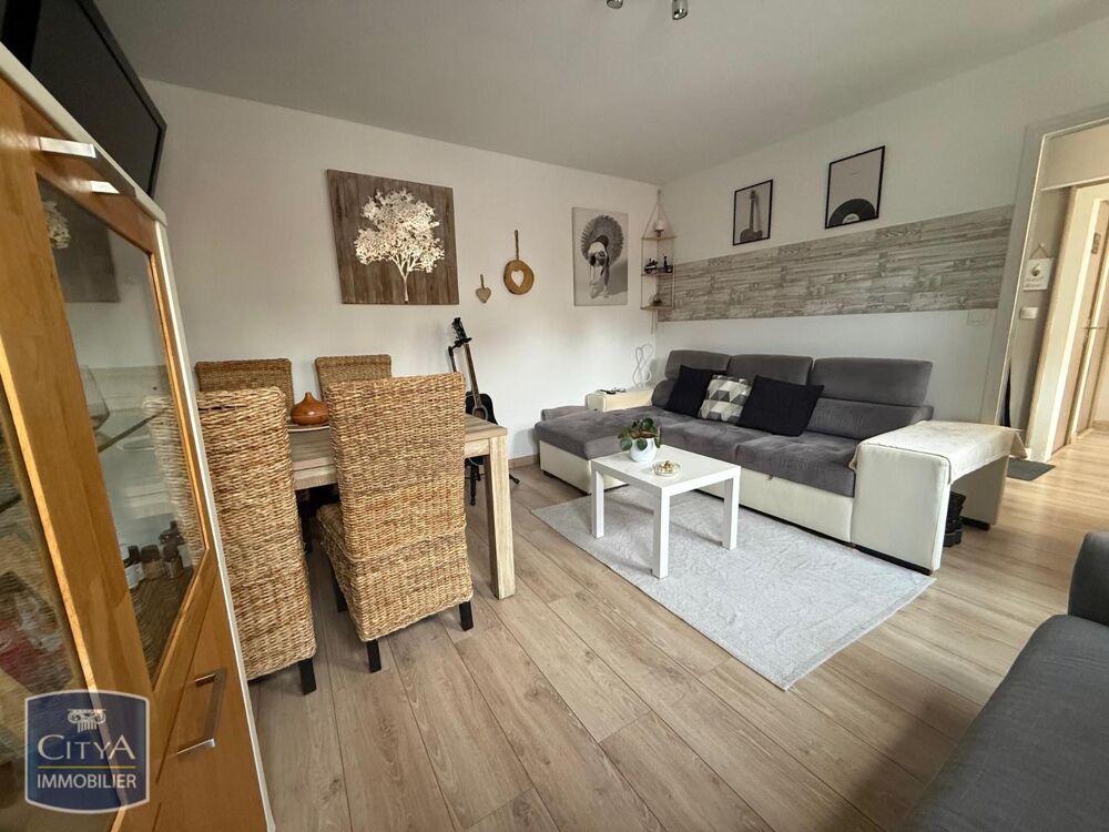 À LOUER : Appartement T3 situé à Arras, dans le départem....
