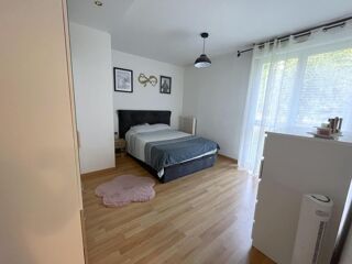  Appartement à louer 4 pièces 81 m²
