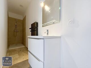  Appartement à louer 2 pièces 36 m²