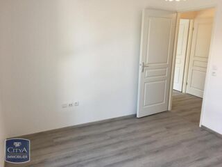  Appartement à louer 2 pièces 57 m²