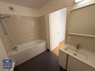  Appartement � louer 4 pi�ces 75 m�