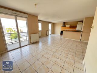  Appartement à louer 3 pièces 85 m²