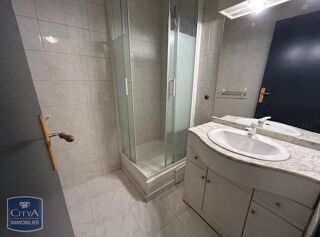  Appartement à louer 2 pièces 52 m²