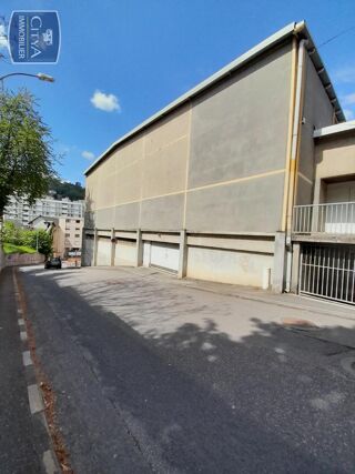  Parking / Garage à louer 