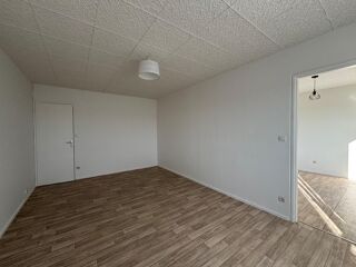  Appartement � louer 4 pi�ces 77 m�