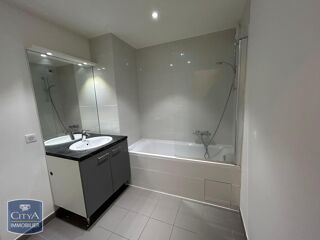  Appartement à louer 2 pièces 59 m²