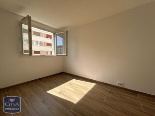  Appartement à louer 3 pièces 47 m²