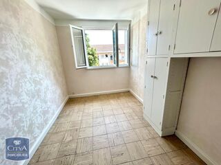  Appartement à louer 4 pièces 66 m²