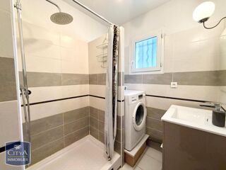  Appartement à louer 2 pièces 45 m²