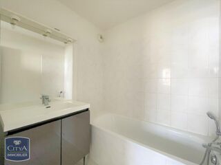  Appartement à louer 2 pièces 46 m²