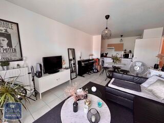  Appartement à louer 2 pièces 42 m²